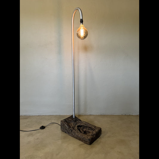 Standing Lamp - Aluminium