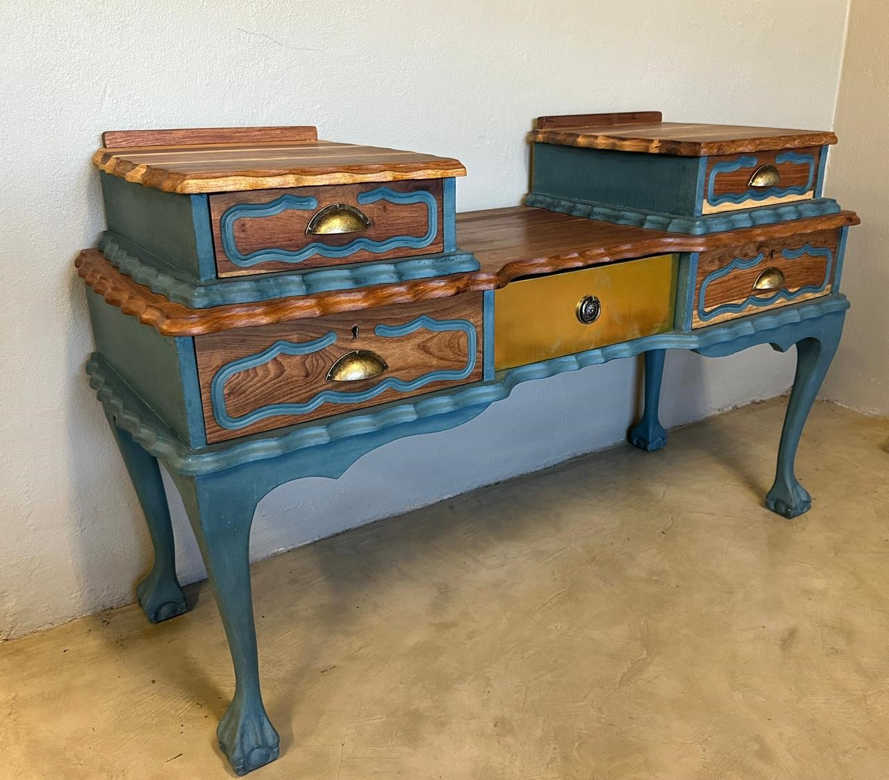 Refurbed Dressing Table